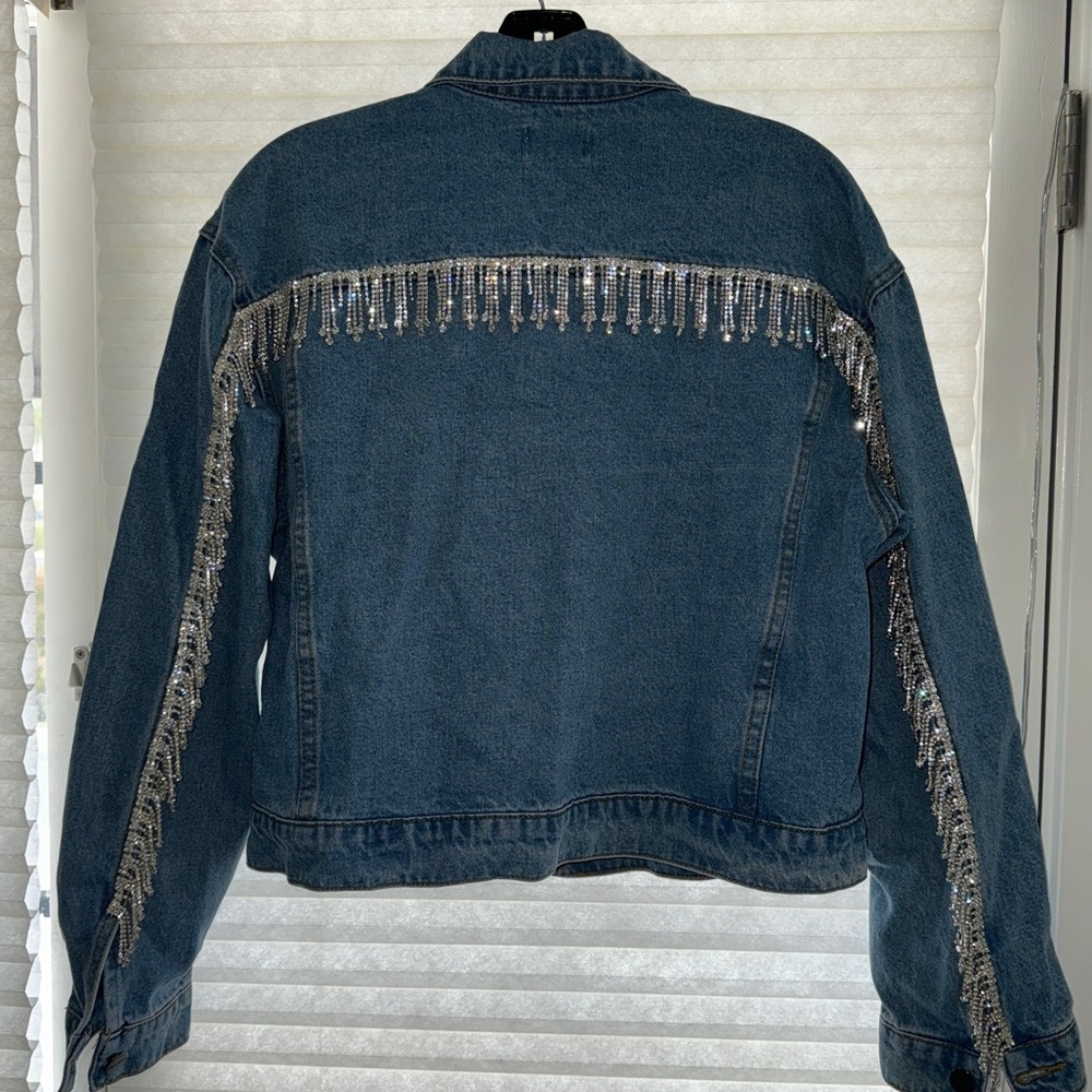 BRAND NEW RHINESTONE FRINGE JACKET IN LIGHT BLUE WASH WOMENS SIZE MEDIUM